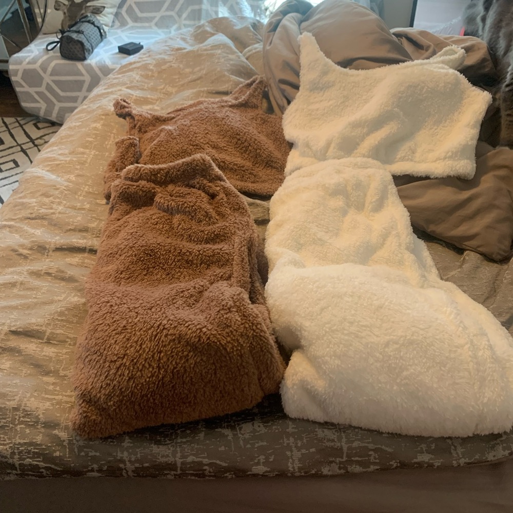 COPY - Two sets of fuzzy lounge wear! Never worn! 🤍🤎🤍🤎🤍